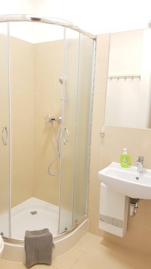 Apartment Kvh By Rockchair L Superhost Status L Boxspringbett Am Schloss Charlottenburg Welcomes You! Berlin