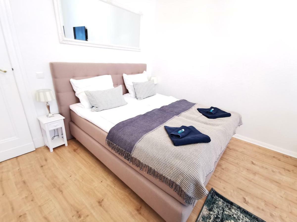 Appartamento Kvh By Rockchair L Superhost Status L Boxspringbett Am Schloss Charlottenburg Welcomes You!